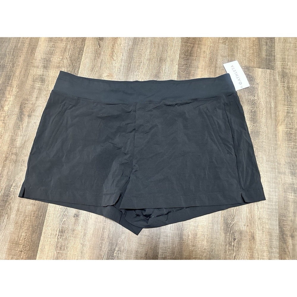 Athleta NWT TREKKIE‎ NORTH SHORT Size 26